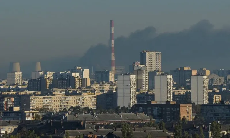 Imagem ilustrativa da imagem 30% DE ESTAÇÕES DE ENERGIA DA UCRÂNIA SÃO DESTRUÍDAS