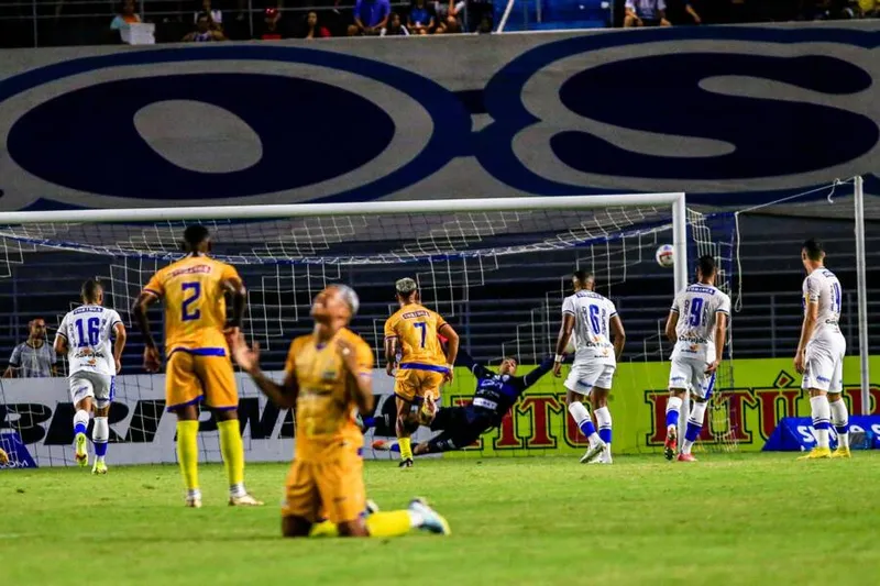 Na última posição, Aliança se amarra às últimas esperanças de conseguir permanência e rebaixar CSE ou Cruzeiro