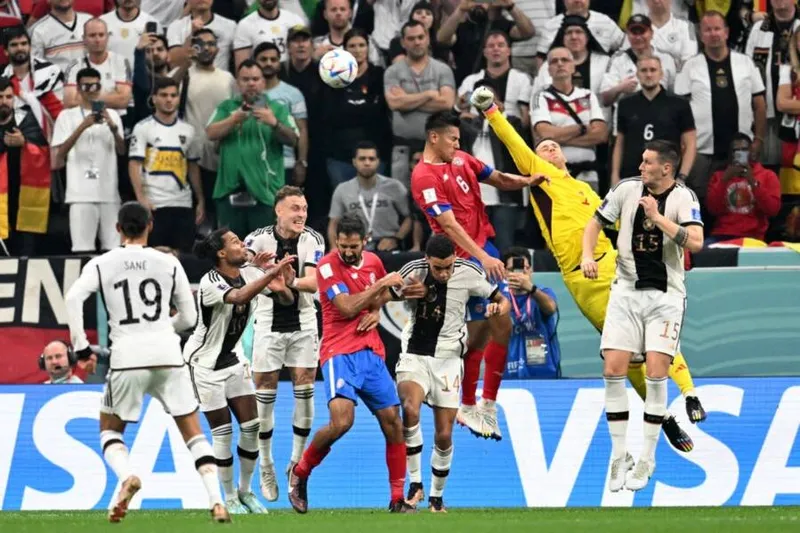 Alemanha venceu a Costa Rica, no sufoco, por 4 a 2, mas mesmo assim foi eliminada da Copa do Mundo