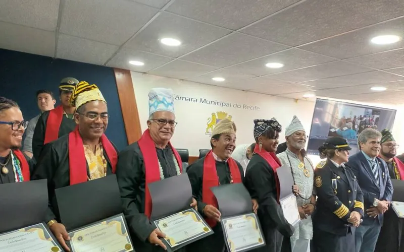 Imagem ilustrativa da imagem Babalorixás e Ialorixás recebem título de Doutor Honoris Causa