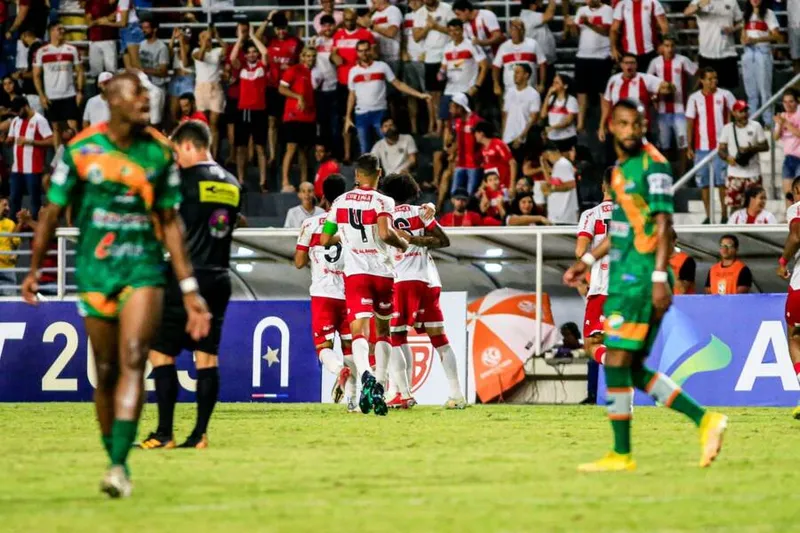 CRB conseguiu sua classificação antecipada com a ajuda do Coruripe, que venceu o Cruzeiro no fim de semana