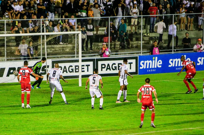 Arapiraca, 31 de janeiro de 2023
Lance do jogo entre ASA e CRB, partida válida pela 5º Rodada do Campeonato Alagoano, de 2023 realizada no Estádio Municipal Coaracy da Mata Fonseca, em Arapiraca. Alagoas - Brasil.
Foto: Ailton Cruz