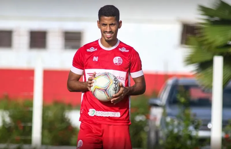 Jovem Hereda, de 24 anos, foi revelado pelo Náutico, onde ficou por cinco temporadas até fechar com time regatiano