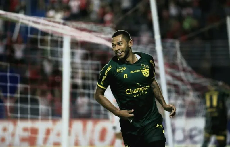 Atacante foi um dos destaques do Galo na Série B, com oito gols, e pode permanecer no clube para 2023