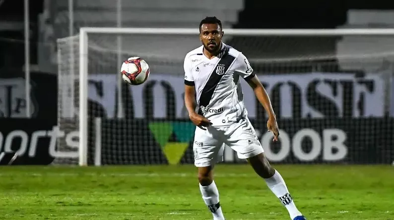 Novo zagueiro do CSA, Ednei também já defendeu as cores da Ponte Preta