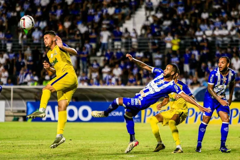Na briga contra a queda, CSA vai em busca da reação em jogo contra o lanterna Aliança