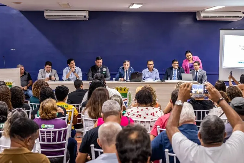 Imagem ilustrativa da imagem EM AUDIÊNCIA COM SERVIDORES, MUNICÍPIO OFERECE REAJUSTE DE 5,79%