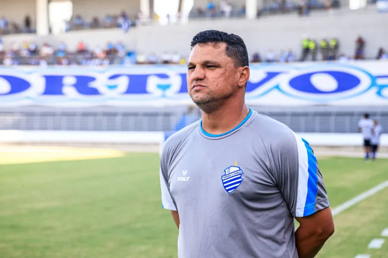 Por não ter concluído o curso da CBF, Bebeto Moraes não comandará a equipe do banco