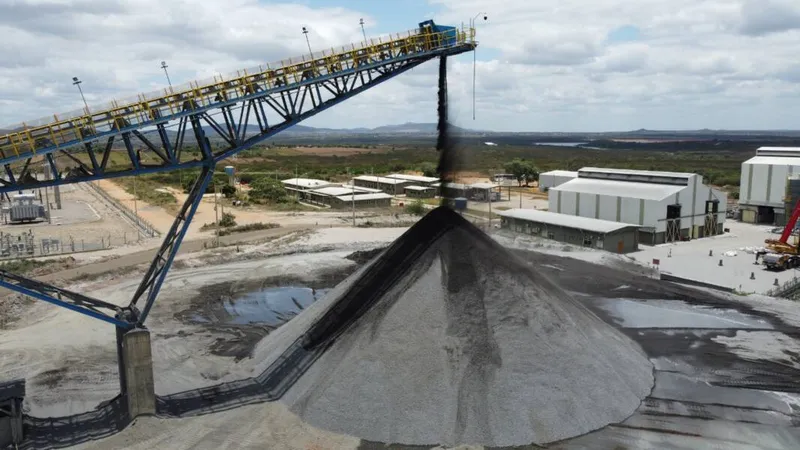 Imagem ilustrativa da imagem Investimento na cadeia produtiva da mineração está na pauta do ESTADO
