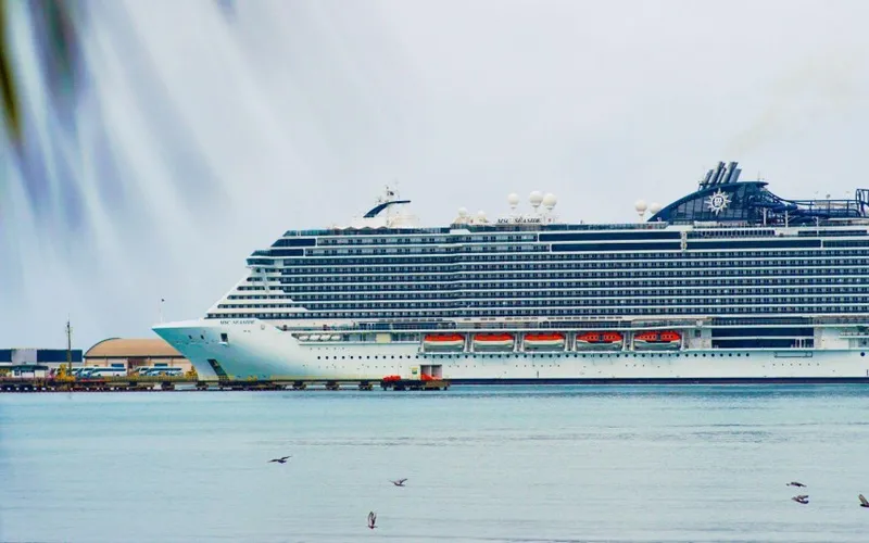 Imagem ilustrativa da imagem Maceió recebe mais dois navios, com total de 6.537 visitantes