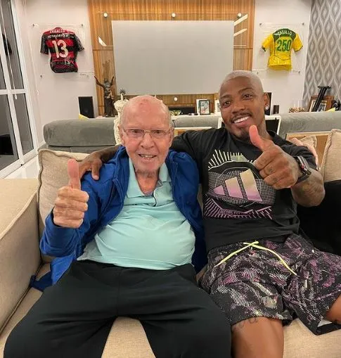 Encontro de alagoanos: de férias, Marinho visitou Zagallo e compartilhou o momento nas redes sociais