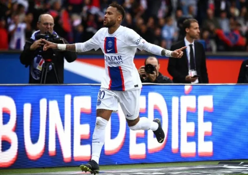 Jornalista David Ornstein, do “The Athletic”, disse que Neymar deseja se aposentar no PSG