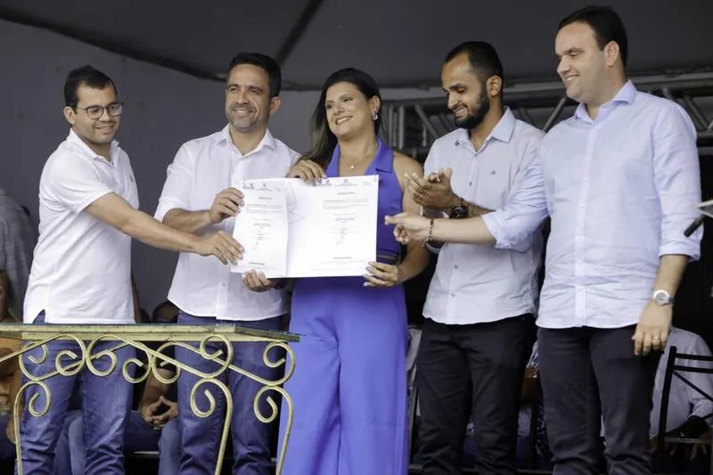 Imagem ilustrativa da imagem Novo Lino: paulo participa de inaugurações e entrega equipamentos