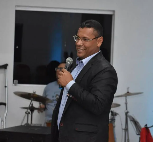 Pastor Alecsandro Nogueira, da PIB de Delmiro Gouveia, quer mais clamor pelos sertanejos