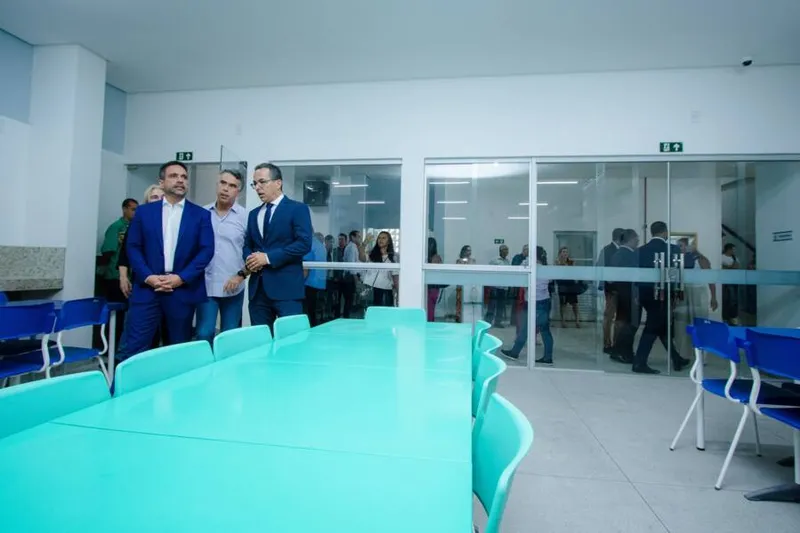 Imagem ilustrativa da imagem PAULO INAUGURA OBRAS DE REFORMA E MANUTENÇÃO DA SEDE DA UNCISAL