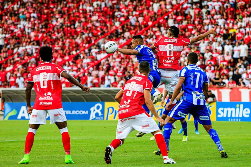 Murici-AL, 02 de abril de 2022
Lance do jogo entre CRB e CSA, partida válida pela Semifinal do Campeonato Alagoano, de 2022 realizada no Estádio Rei Pelé, em Maceió. Alagoas - Brasil.
Foto: Ailton Cruz