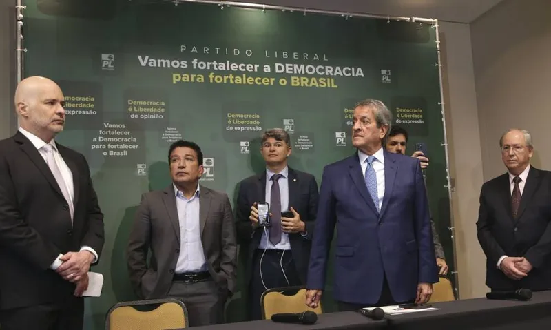 Imagem ilustrativa da imagem PL pede que tse invalide votos de 279,3 mil urnas usadas no 2º turno