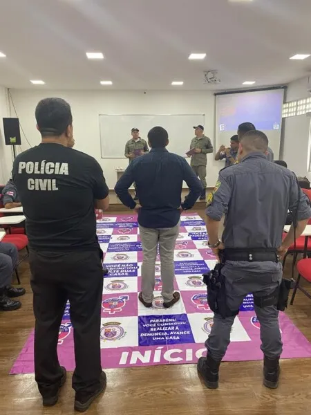 Imagem ilustrativa da imagem PMAL CONSCIENTIZA HOMENS SOBRE VIOLÊNCIA CONTRA A MULHER