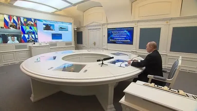 Imagem ilustrativa da imagem PUTIN SUPERVISIONA EXERCÍCIOS DAS FORÇAS NUCLEARES ESTRATÉGICAS DA RÚSSIA