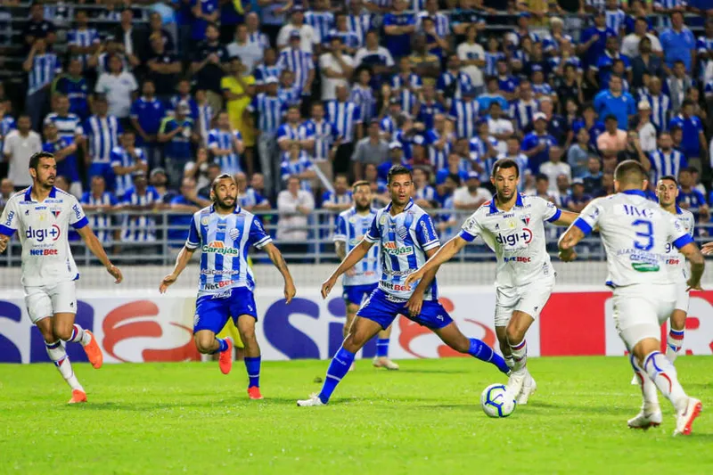 Maceió, 12 de agosto de 2019
Lance do jogo entre CSA x Fortaleza. Partida válida pela 14ª rodada da Série A, do Campeonato Brasileiro, realizada no Estádio Rei Pelé. Alagoas - Brasil.
Foto: ©Ailton Cruz