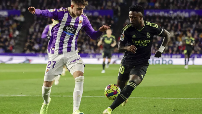 Vinícius Jr. sofreu injúria racial por alguns torcedores do Real Valladolid, em jogo do Campeonato Espanhol