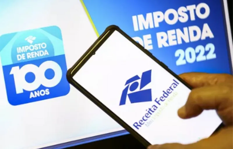 Imagem ilustrativa da imagem REPRODUÇÃO
Consulta pode ser feita na página da Receita Federal; pagamento será realizado no dia 31 de outubro
IR: LOTE RESIDUAL VAI PAGAR QUASE R$ 7 MI 
A 3,7 MIL ALAGOANOS
Segundo a Receita Federal, em todo o Brasil, cerca de 470 mil contribuintes receberão R$ 800 milhões
HEBERT BORGES
REPÓRTER
Um total de 3.759 contribuintes que haviam caído na malha fina e acertaram as contas com o Fisco receberão R$ 6,9 milhões em lote residual a ser pago na próxima segunda-feira (31). A Receita Federal abr