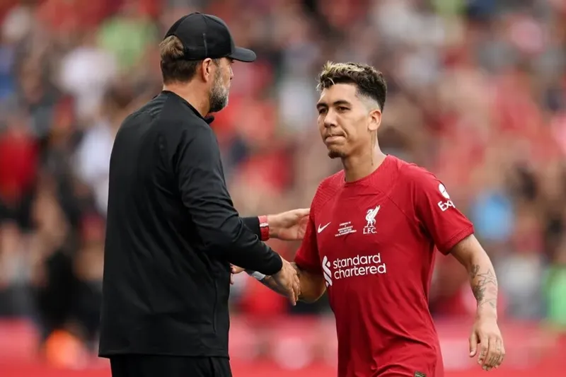 Atacante alagoano Roberto Firmino confirmou ao técnico Klopp a sua intenção de sair do Liverpool
