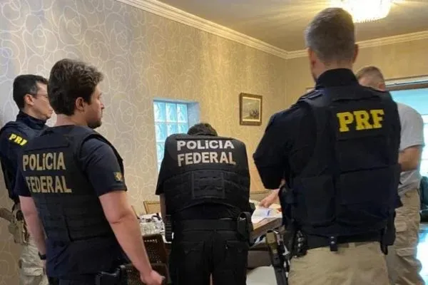 Imagem ilustrativa da imagem SUSPEITOS DE CORRUPÇÃO, POLICIAIS RODOVIÁRIOS LUCRARAM R$ 1,6 MI