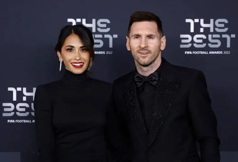 Sem surpresas e campeão da Copa do Mundo, com a Argentina, Messi foi eleito o melhor do mundo