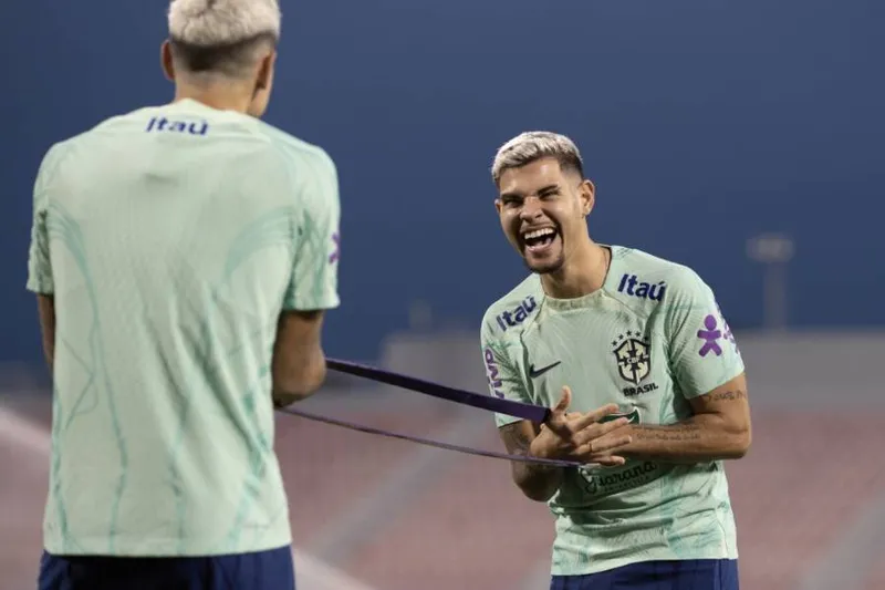 Após grande atuação contra Suíça, Bruno Guimarães pode ser titular contra Camarões