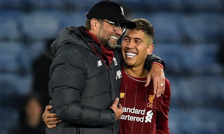 Técnico do Liverpool, Jurgen Klopp disse que deixar Roberto Firmino fora da Copa do Mundo é "uma loucura"