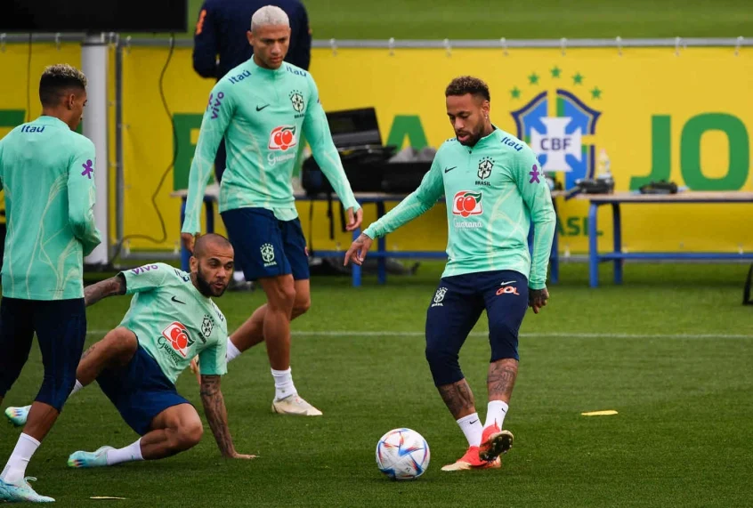 Seleção volta a treinar nesta sexta (18), às 7h (de Brasília), na última atividade em Turim