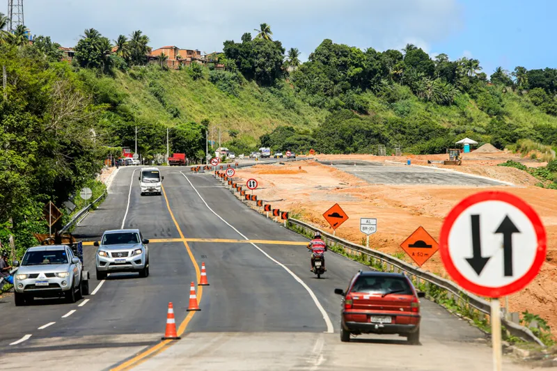 Imagem ilustrativa da imagem AL RECEBERÁ R$ 210 MI PARA OBRAS IMEDIATAS NAS BRs 101 E 416