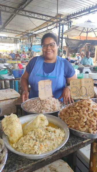 O preço do sururu se equipara e ultrapassa, em algumas bancas, ao do camarão e de peixes bastante consumido