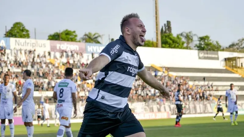 Zagueiro é bem rodado pelo futebol paulista e atuou em dez partidas nesta temporada, marcando um gol
