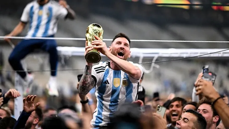 Messi fez uma Copa do Mundo brilhante com a Argentina e marcou nos amistosos que abriram o novo ciclo
