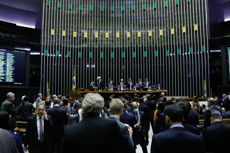 Imagem ilustrativa da imagem CÂMARA APROVA REGIME DE URGÊNCIA PARA PROJETO DO ARCABOUÇO FISCAL