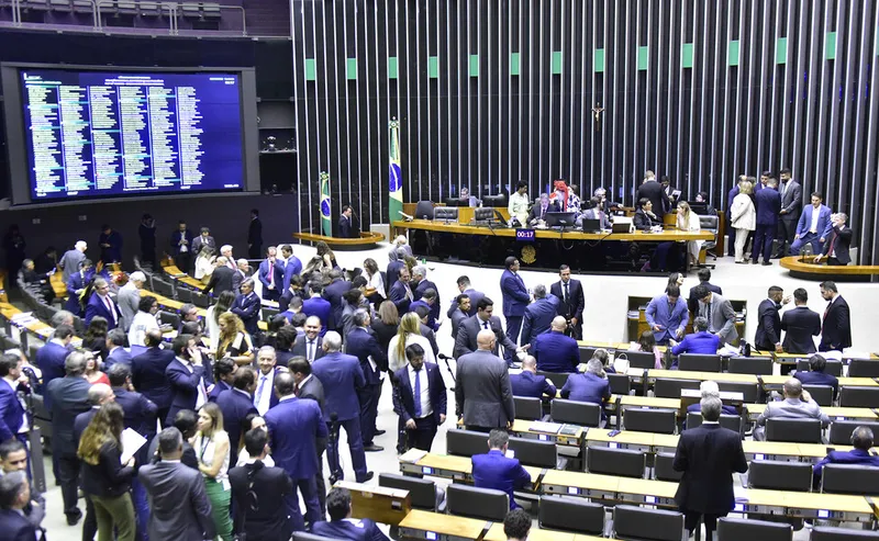 Imagem ilustrativa da imagem CÂMARA DOS DEPUTADOS APROVA TEXTO-BASE DO ARCABOUÇO FISCAL