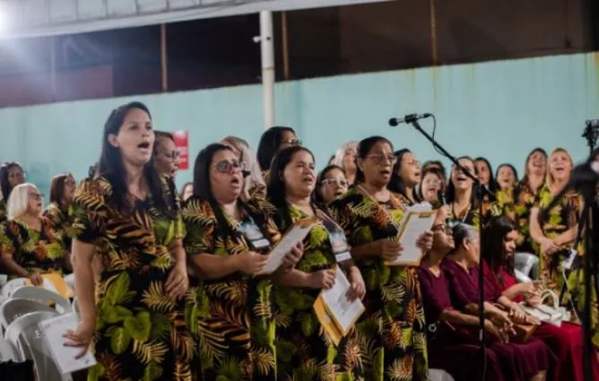 Mulheres são renovadas durante o 5º Congresso da UFADEAL, evento promovido pela Assembleia de Deus em Alagoas