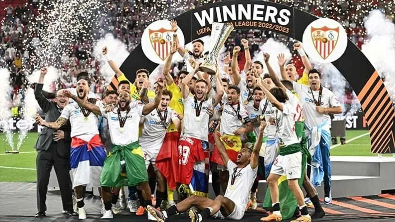 Sevilla sagrou-se campeão da Liga Europa em maio deste ano, após vencer a Roma na grande final