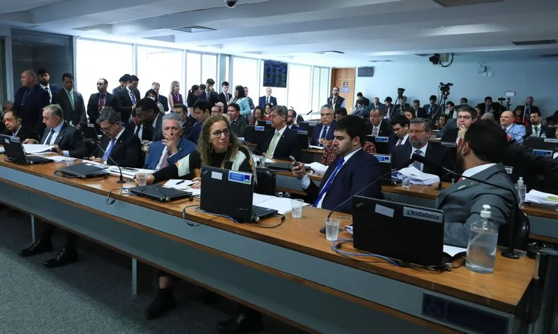 Imagem ilustrativa da imagem CPMI DO 8/1 APROVA REQUERIMENTOS PARA OUVIR 35 PESSOAS