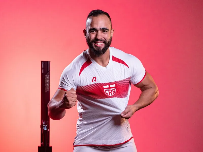 Em suas redes sociais, CRB apresentou só a camisa 1, que será usada pelos jogadores neste sábado, contra o ABC