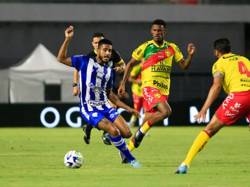 Azulão apenas cumpre tabela na última rodada da Copa do Nordeste, mas enfrenta duelo decisivo pela Copa Alagoas