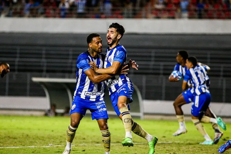 Artilheiro azulino, Gabriel Taliari é um dos nove pendurados e pode perder algum jogo da reta final da Série C