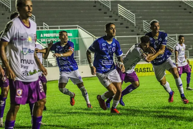 Na semana passada, Urso teve outra boa atuação, mas não saiu do empate por 1 a 1 com o Falcon, em Arapiraca