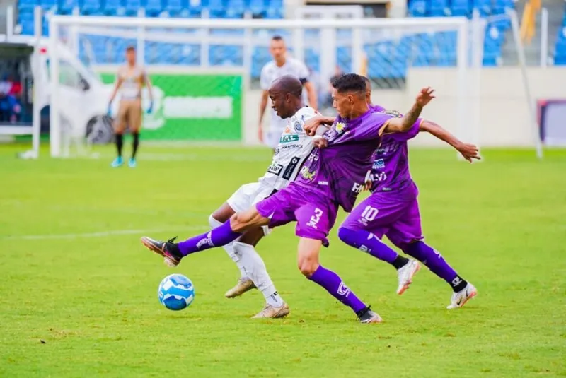 No primeiro turno, Alvinegro sofreu, mas venceu o Falcon por 1 a 0, na Arena Batistão, em Aracaju