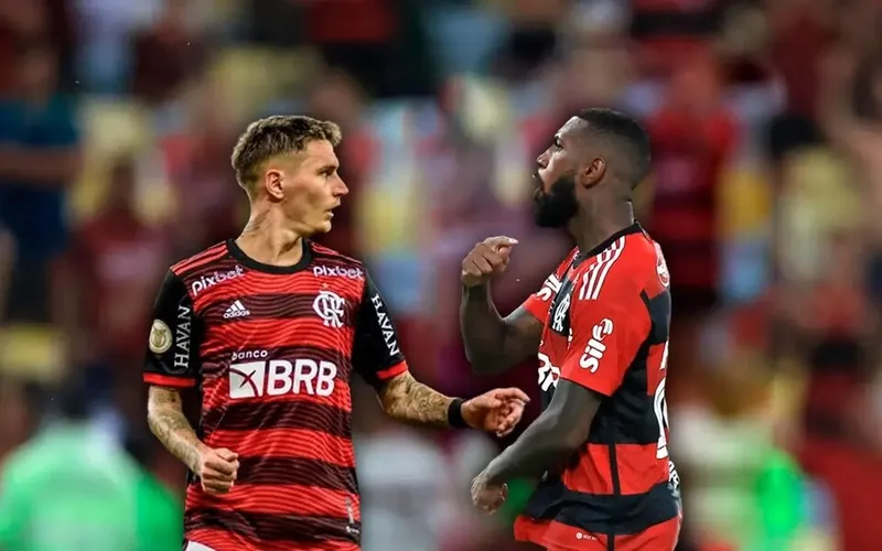 Gerson e Varela se desentenderam e trocaram socos durante treino do Flamengo