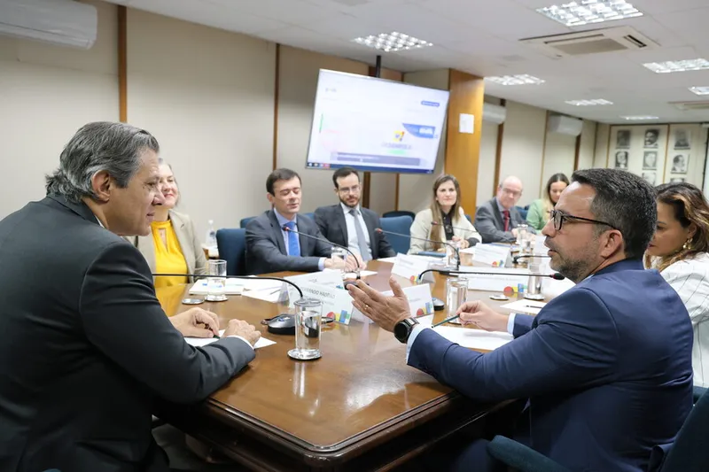 O governador Paulo Dantas se reúne com o ministro da Fazenda, Fernando Haddad