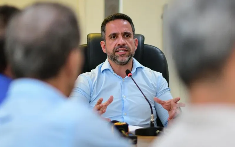 Imagem ilustrativa da imagem GOVERNADOR DIZ SER CONTRÁRIO A ESTOCAGEM DE ÁCIDO NO PORTO