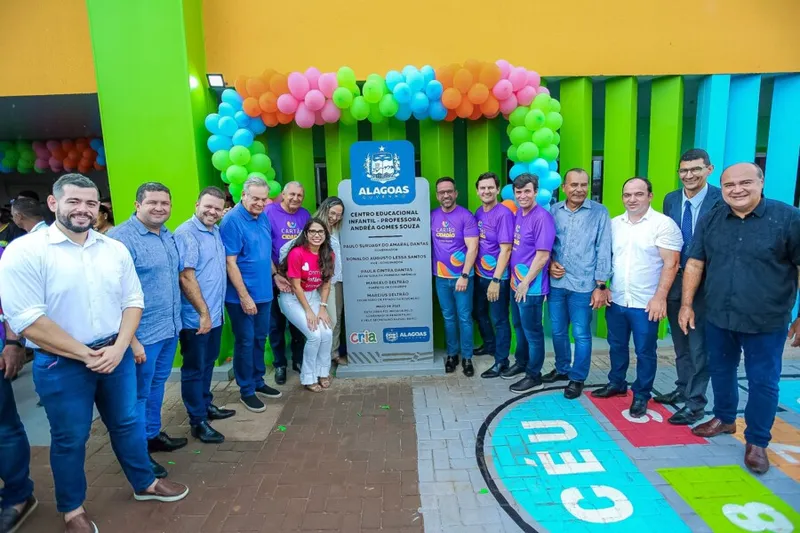 Imagem ilustrativa da imagem GOVERNO DE AL CELEBRA OS 131 ANOS DE CORURIPE COM ENTREGA DE CRECHE